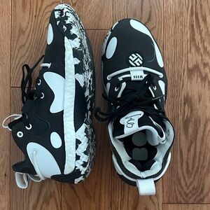 adidas Kids Sneakers in Black and White